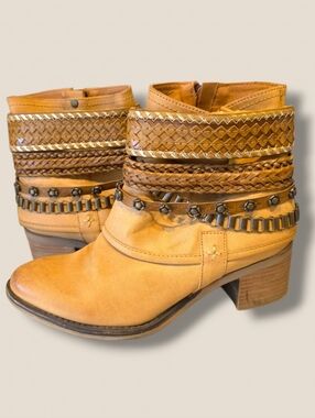 Carlos by Carlos Santana Tan Braided & Studded Ankle Booties